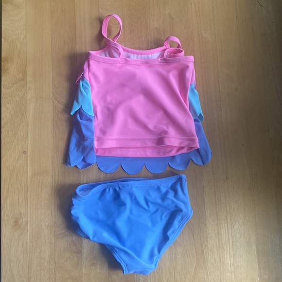 OshKosh 6 Month 2 piece swim tankini - Picture 2 of 3